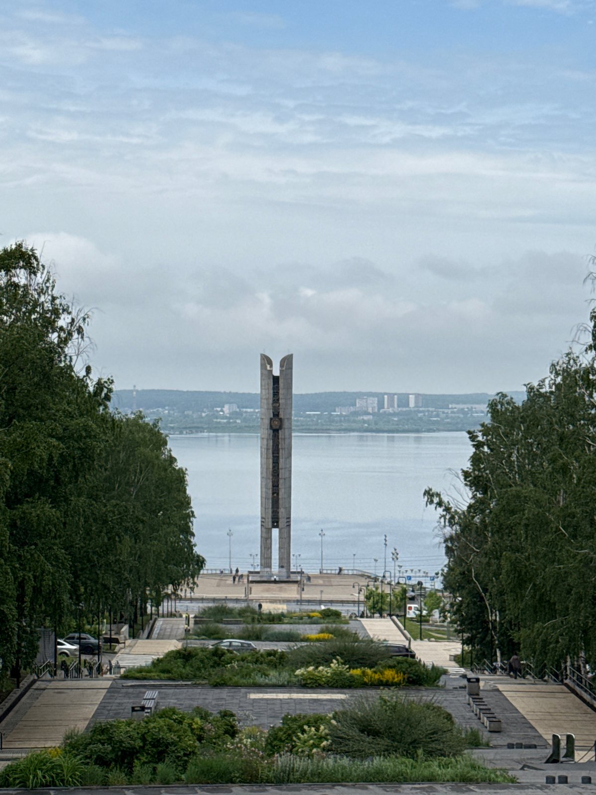 Walking tour through central Izhevsk monuments and streets