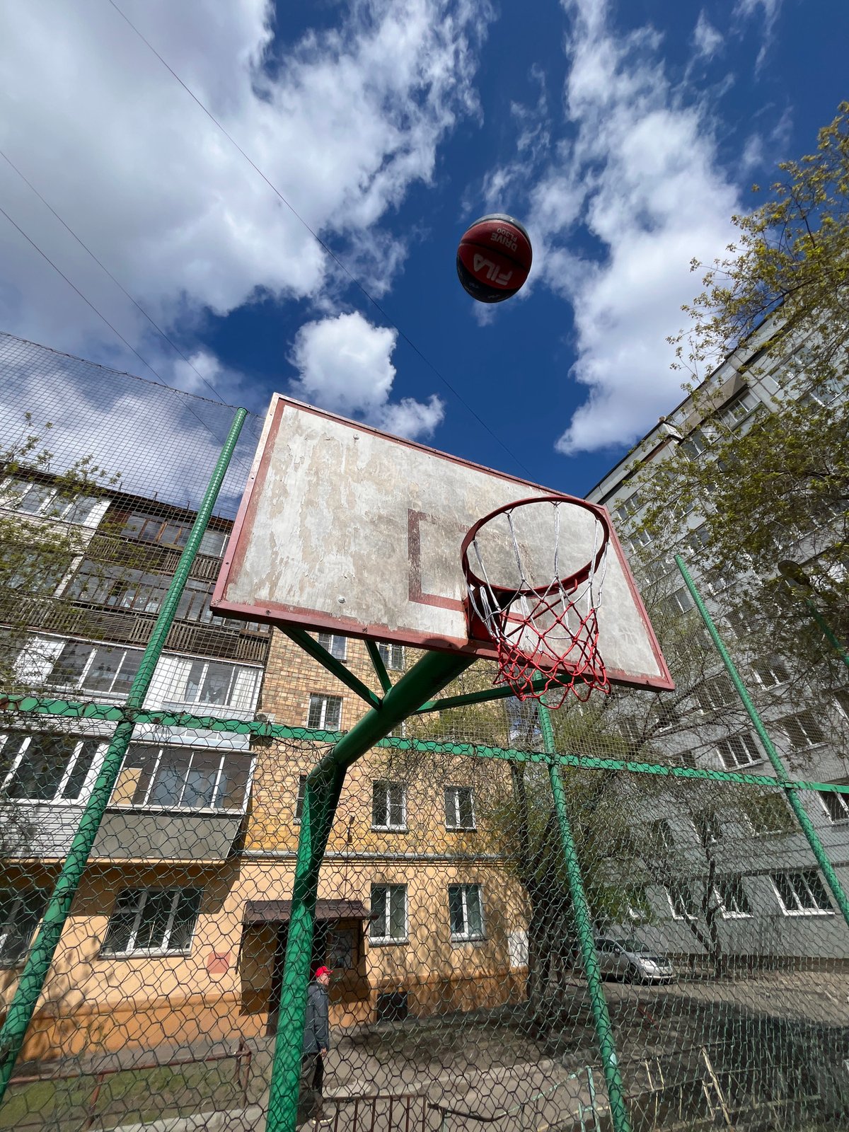 Early morning basketball session documented in Krasnoyarsk, Russia