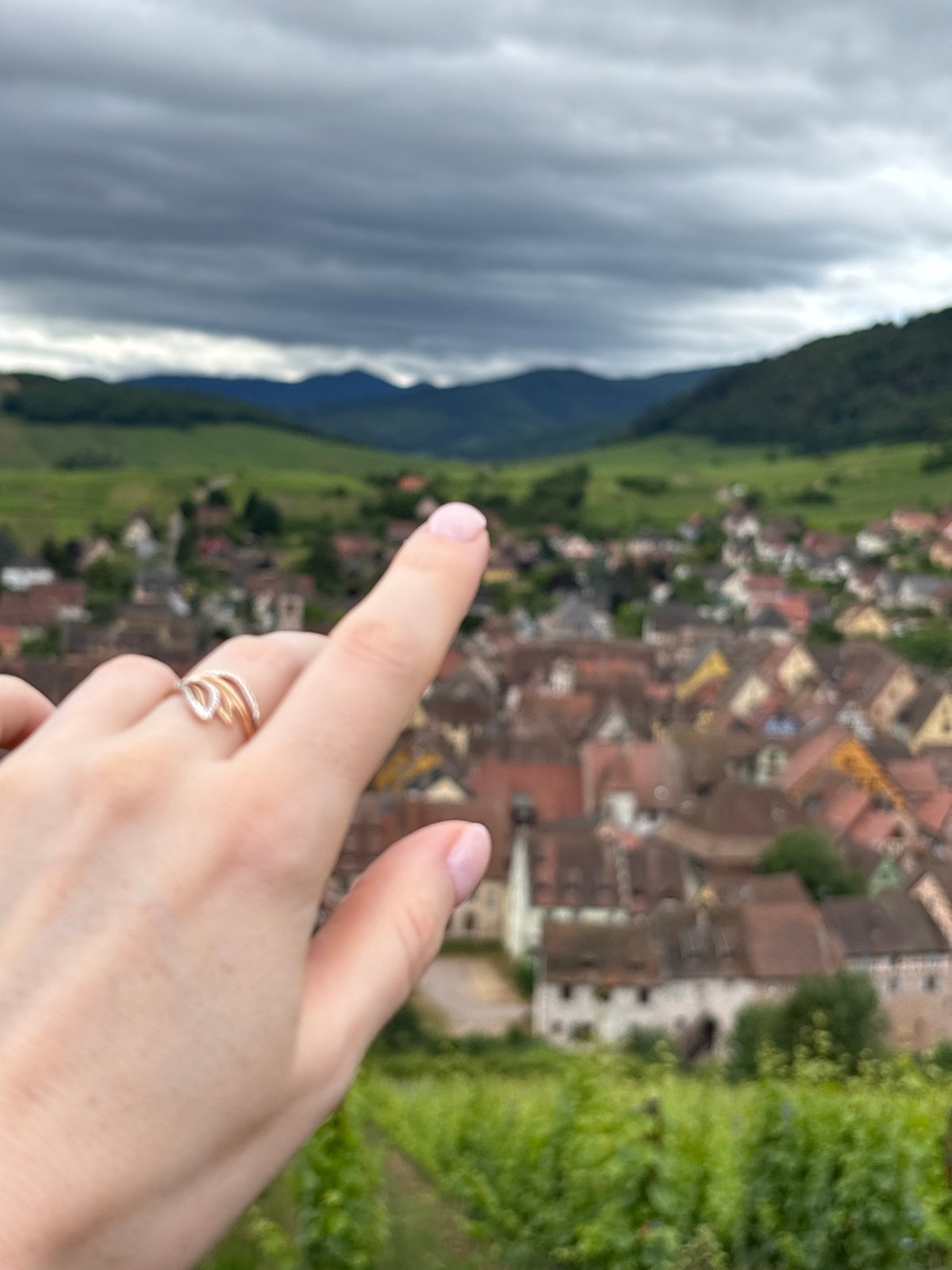 Tourist documents two-hour visit to historic Riquewihr village