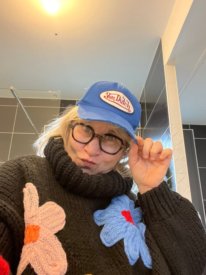 Woman documents morning routine with pets in Chambœuf, France