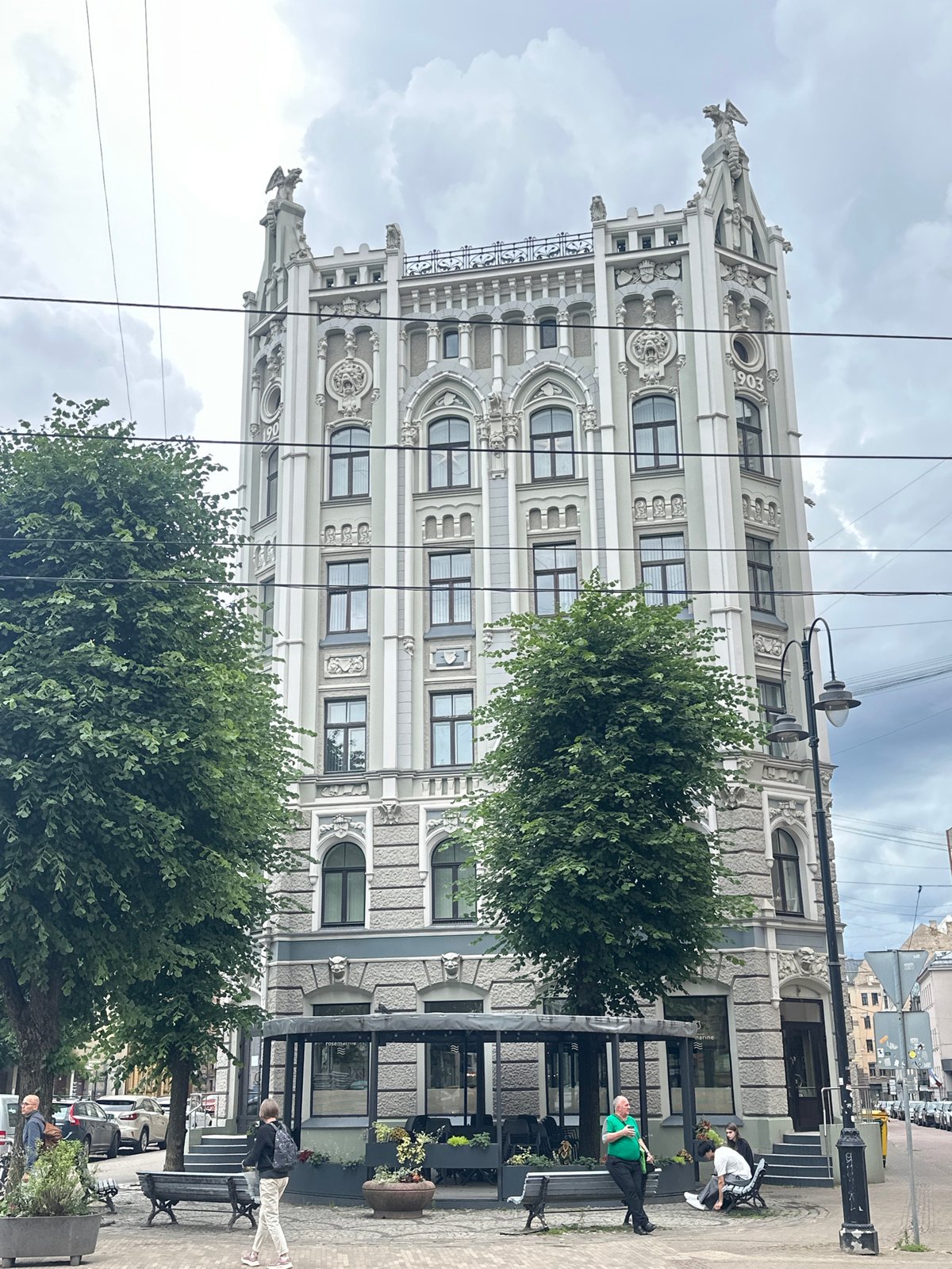 Afternoon stroll through Riga's Art Nouveau streets