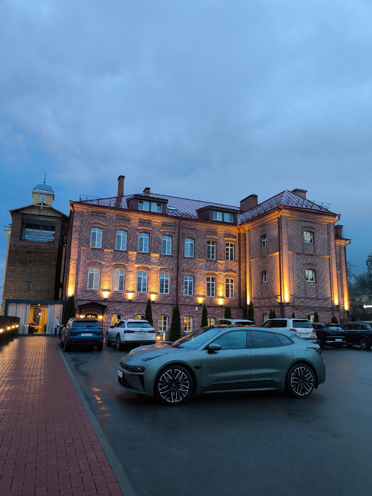 Evening scenes documented in Smolensk, Russia from multiple vantage points
