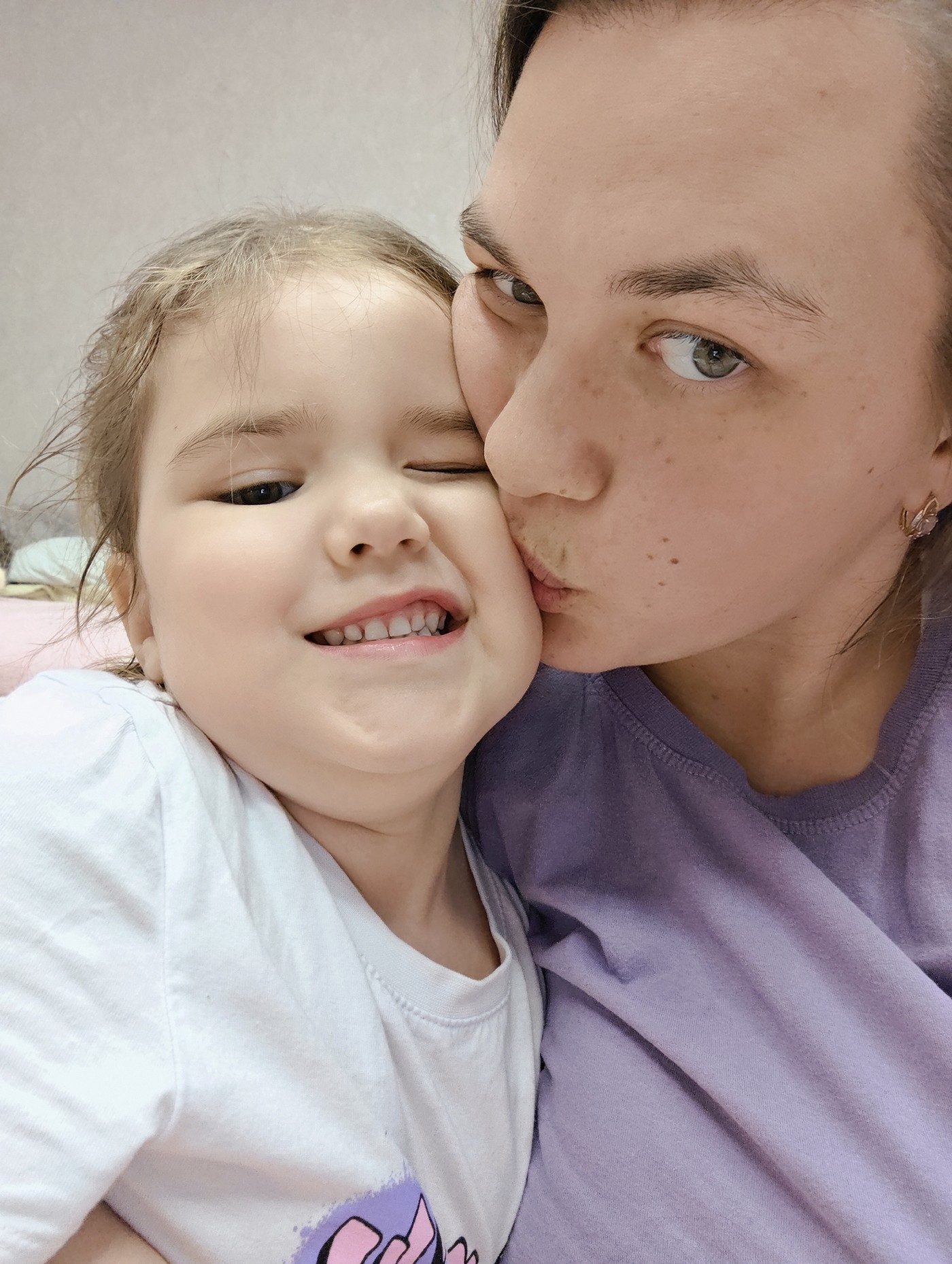 Family bathtime and daily routines documented in Chaikovsky household