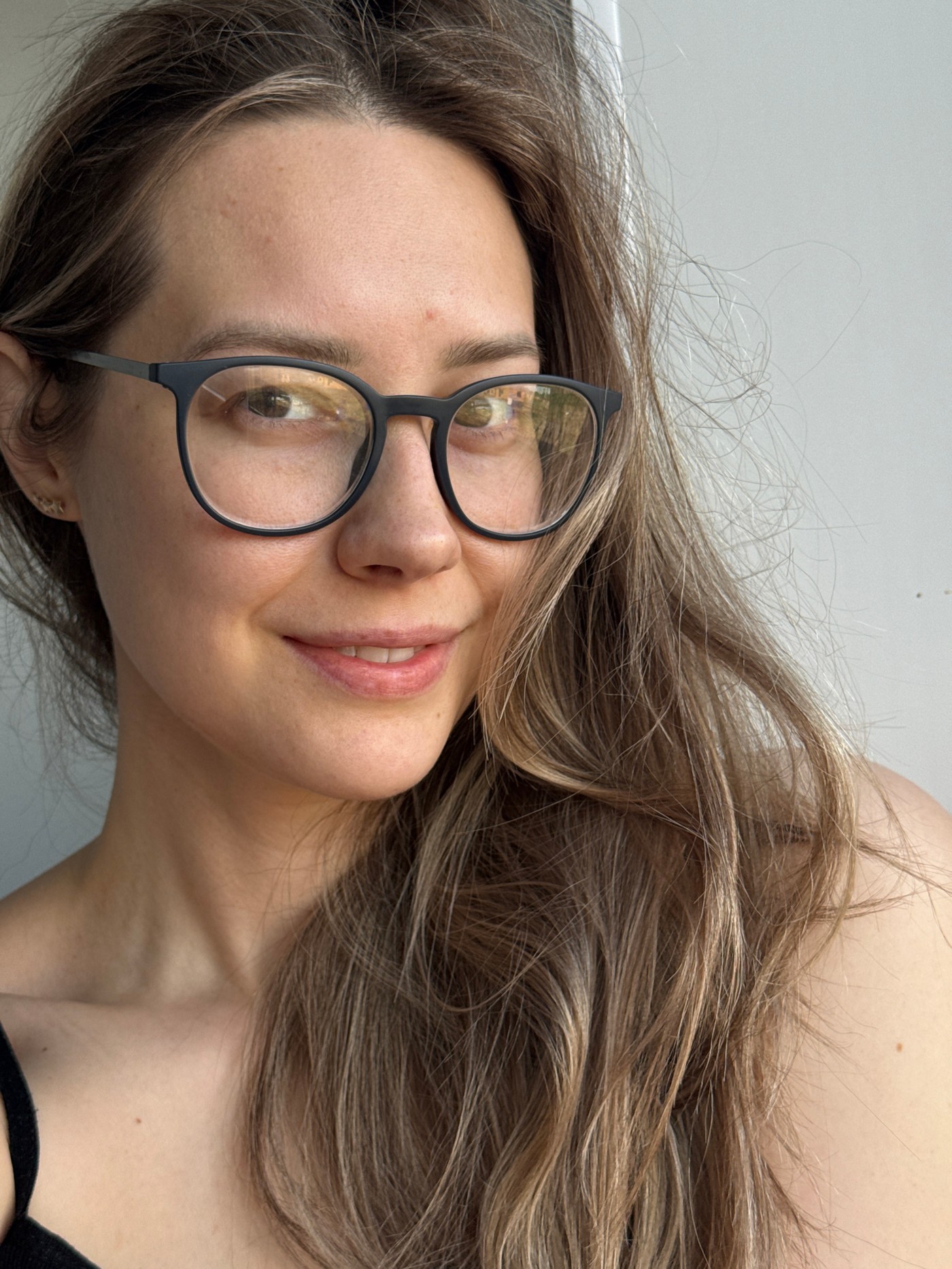 Morning memories from Chaikovsky: selfies, family, pets, repairs