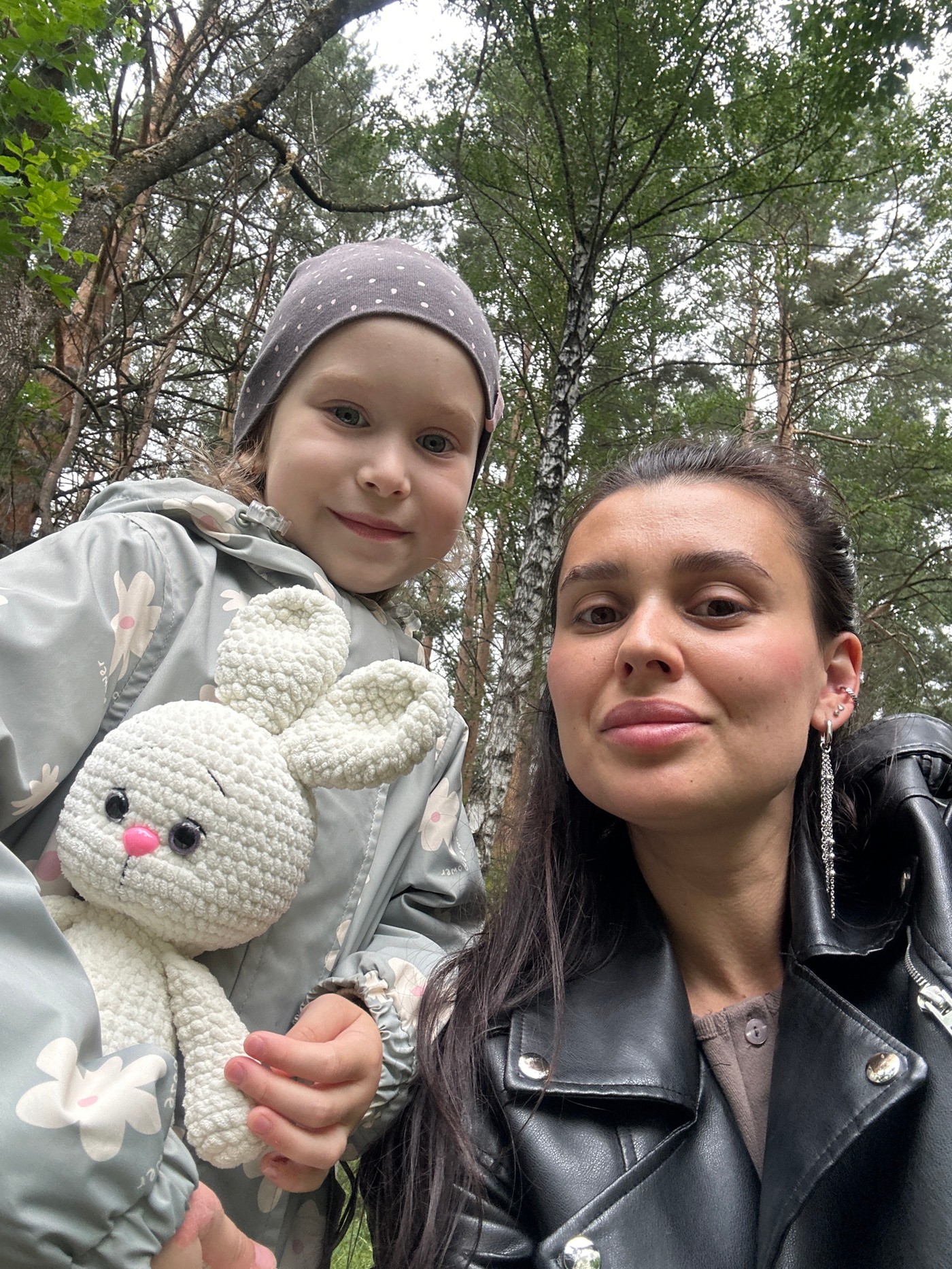 Casual afternoon around a WWII memorial in Chaikovsky, Russia
