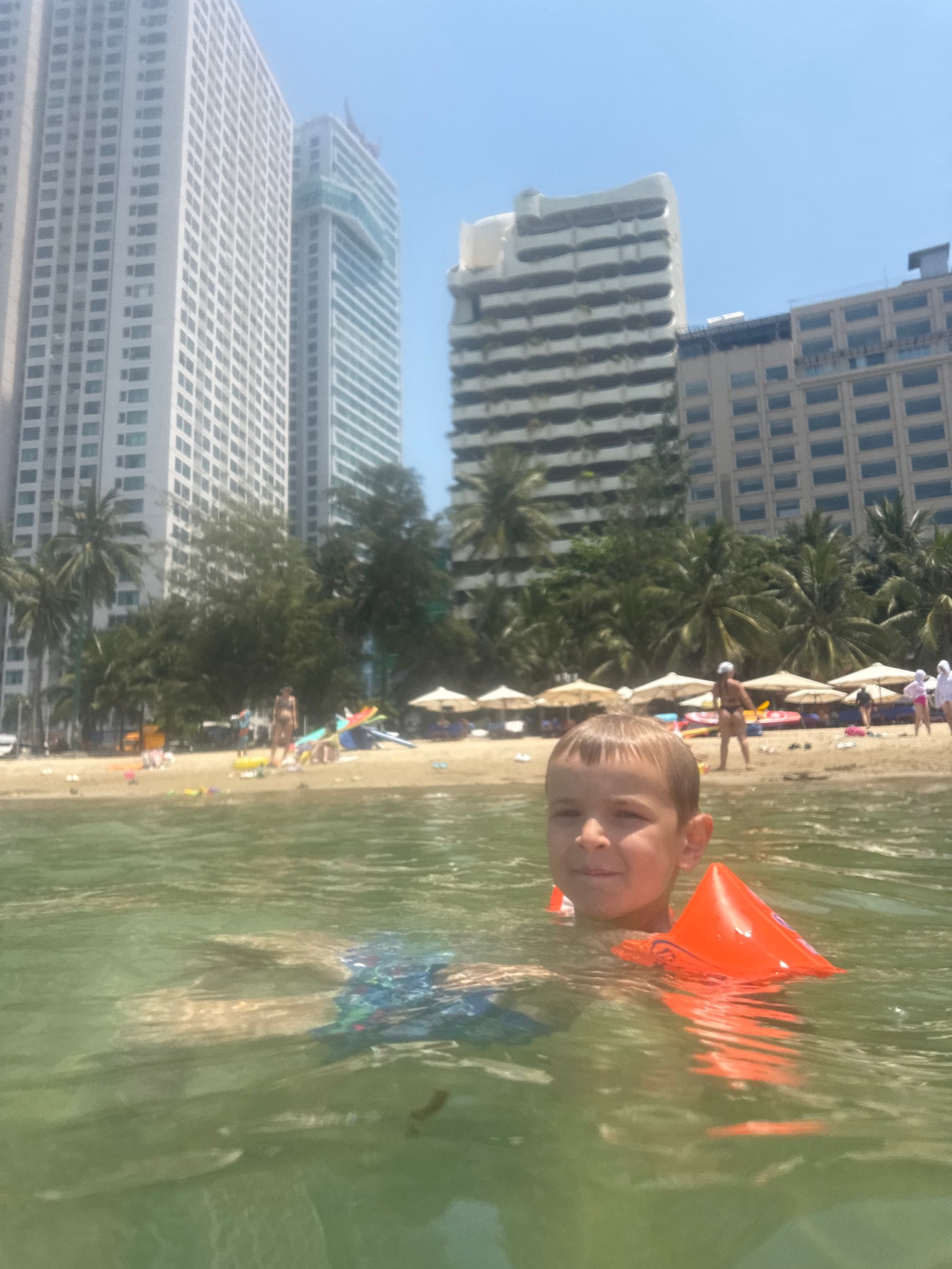 Morning slice of life across Nha Trang's streets and beach