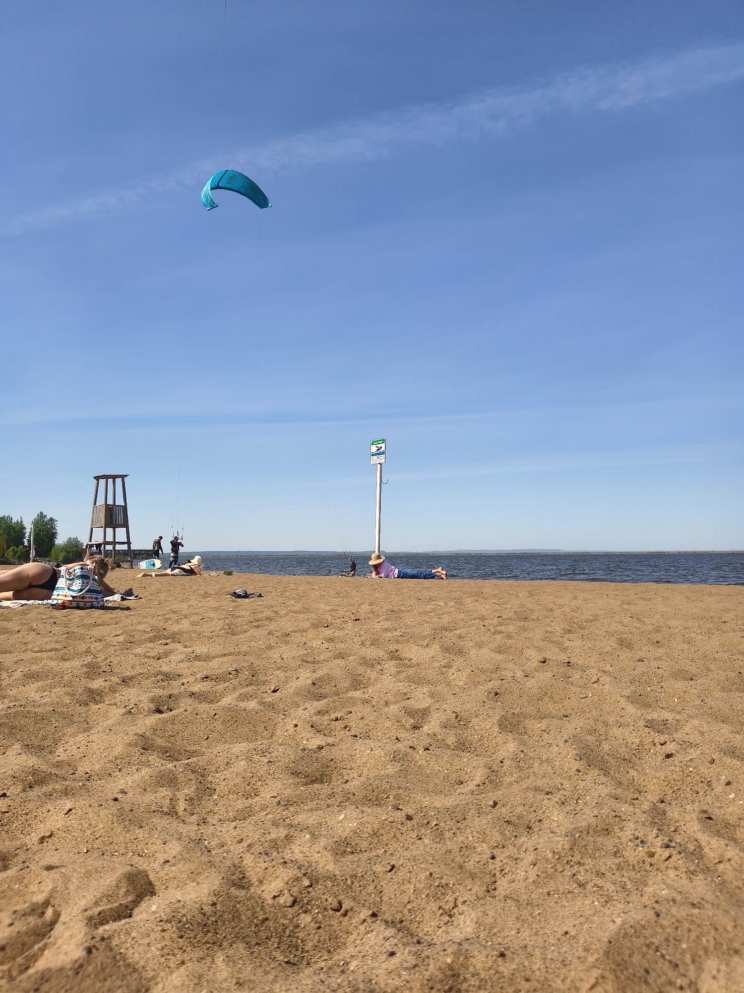 Sun-Drenched Serenity and the Art of the Coastal Escape