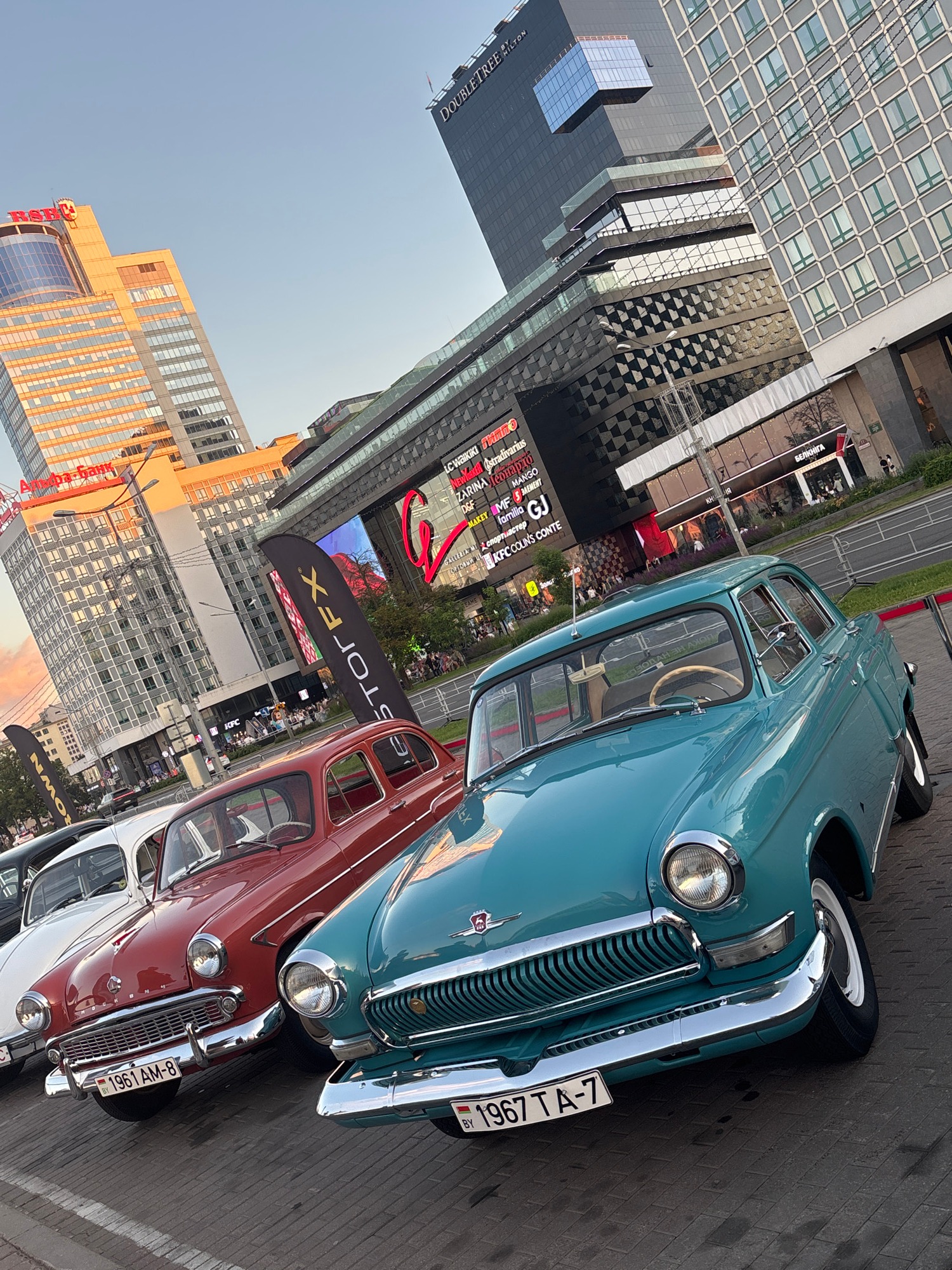 Vintage cars, pedal boats, and live rock in one city afternoon