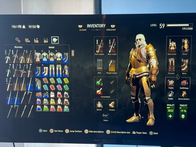 The image shows a screenshot of a video game inventory screen, likely "The Witcher 3: Wild Hunt". The main subject is a male character, identified as Geralt of Rivia, standing in a golden, ornate armor. He has white hair, is wearing sunglasses, and has a stern expression. The inventory interface displays various categories of items, including weapons, armor, alchemy items, consumables, bombs, and other equipment. The character is level 59, with 3032 vitality and 19% toxicity. The scene is set within a dark, digital interface, with a blurred background that suggests a fantasy setting, possibly a forest or plains. The game's user interface elements are visible, including menus, item icons, and controller prompts at the bottom. The text within the image includes game information such as character level, inventory slots, item names, and controls. The overall context is that of a player managing their in-game character's equipment and status.