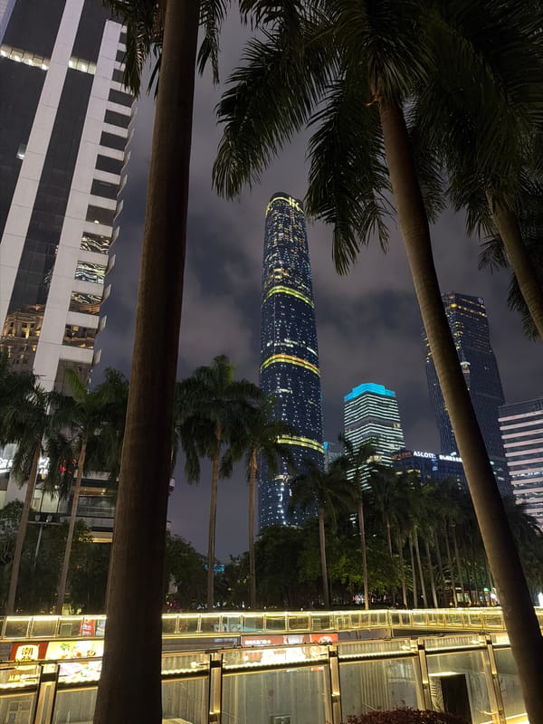 Nighttime urban scenes documented in Tianhe District, China
