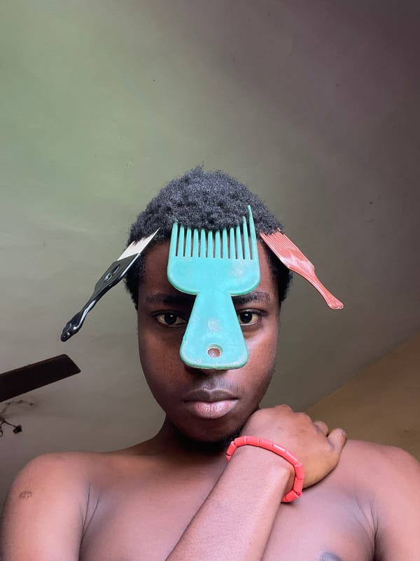 Person spotted with three combs in hair in Nkpor