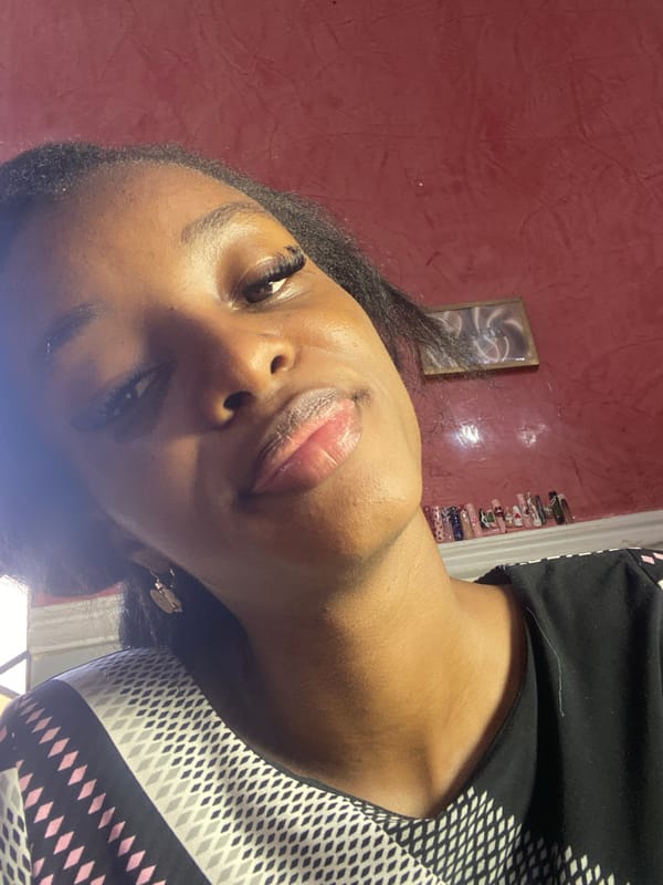 Young woman documents afternoon activities across Jos metro area Nigeria
