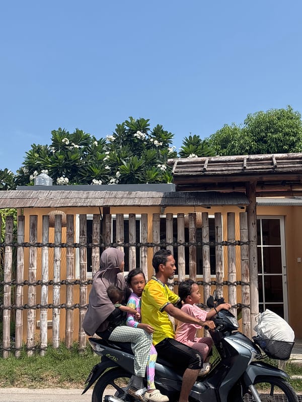 Early morning scenes captured in Choeng Thale, Thailand