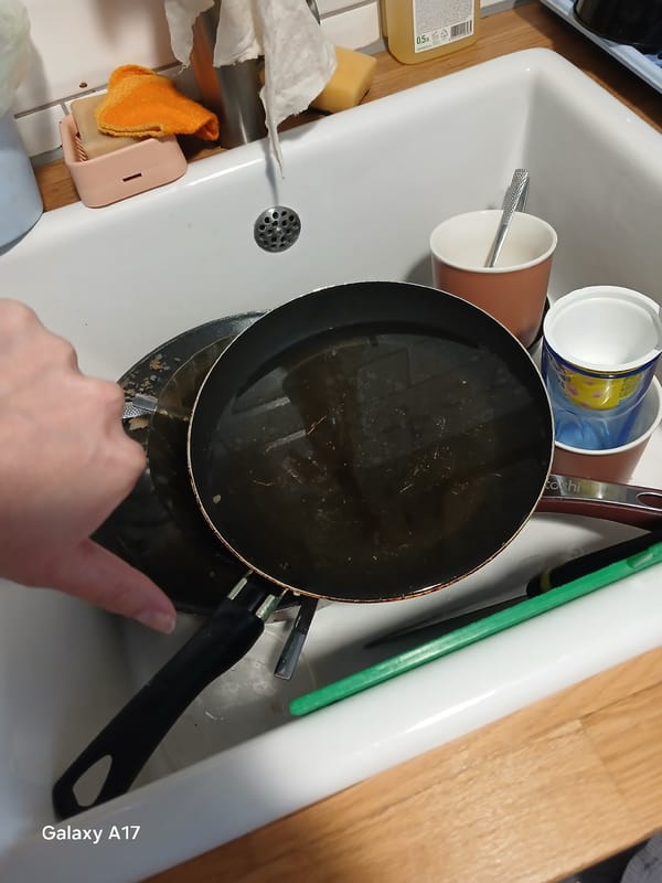 Morning domestic life documented across Yekaterinburg household