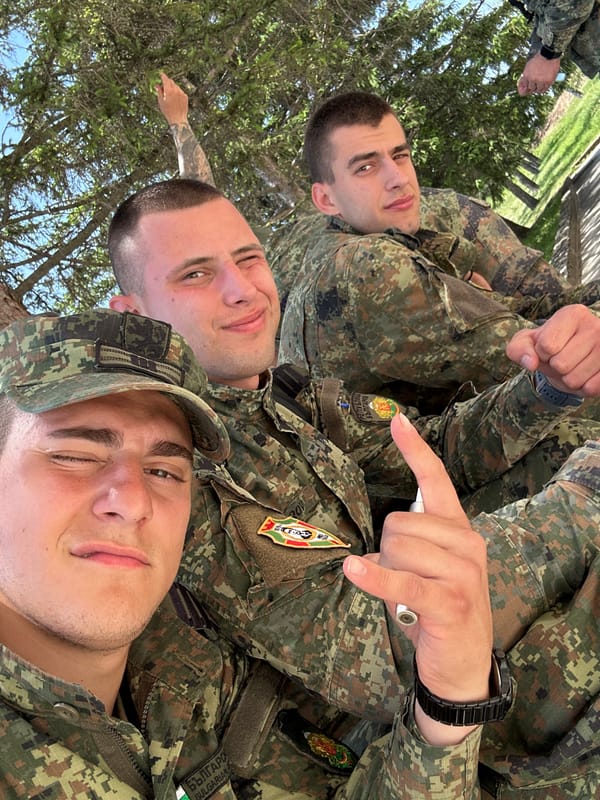 Military personnel spotted in Veliko Tarnovo, Bulgaria