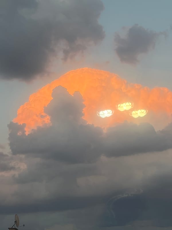 Glowing objects spotted inside sunset clouds over Bulgaria