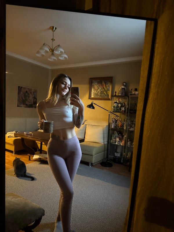 Woman documents snowy winter morning routine in suburban Russia