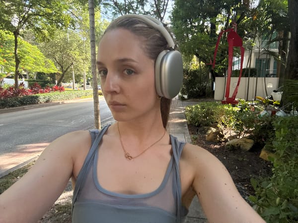 Miami workout selfies, indoors and out