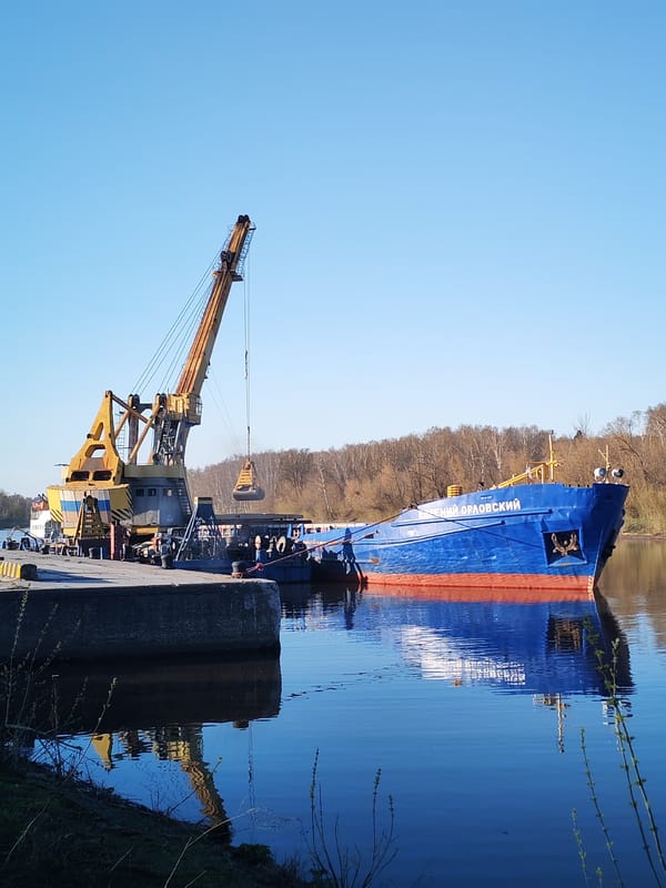 Routine cargo loading operations observed at Yakhroma port, Russia
