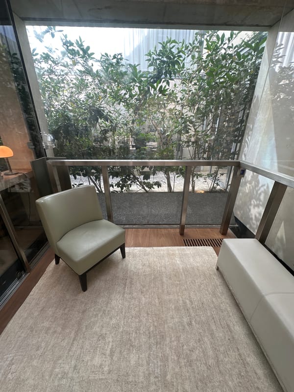 Indoor and street scenes from Tel Aviv on a clear afternoon