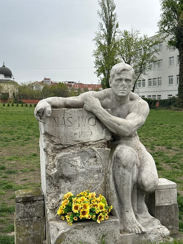 Stone memorial with reclining figure observed in Novi Sad