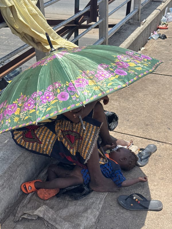 Daily life captured on Onitsha streets: vendors, residents