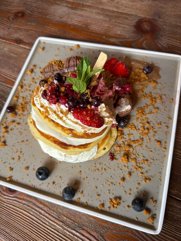 Brunch documented at waterfront restaurant in Larnaca, Cyprus