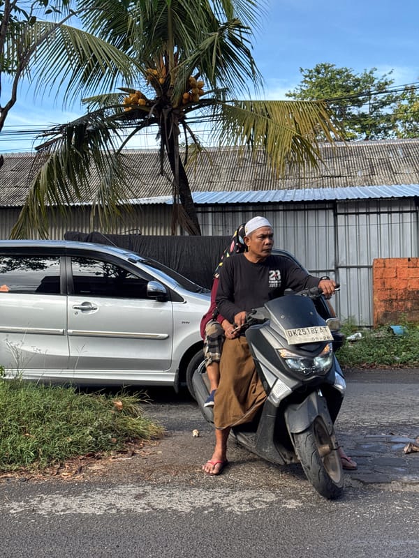 Scooter rider observed on road in Kuta Selatan