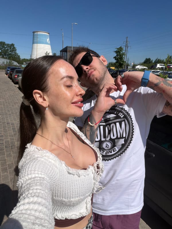 Woman documents sunny morning breakfast routine in Saint Petersburg