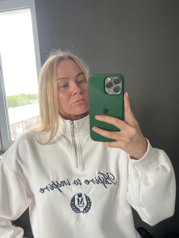 Woman takes selfie series in Vologda apartment