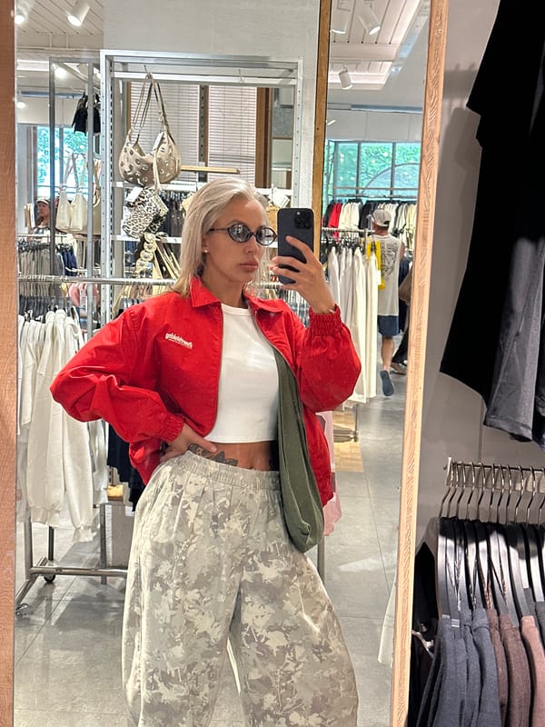 Mirror selfies inside a Kuta clothing boutique