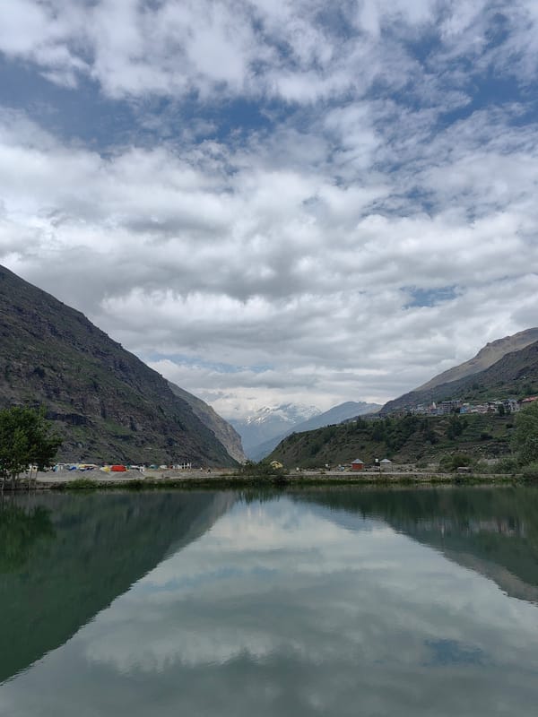 Lakes and waterfalls in Sissu's mountain valley