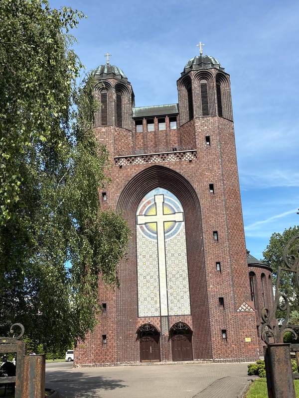 A midday wander around Kaliningrad's streets and landmarks
