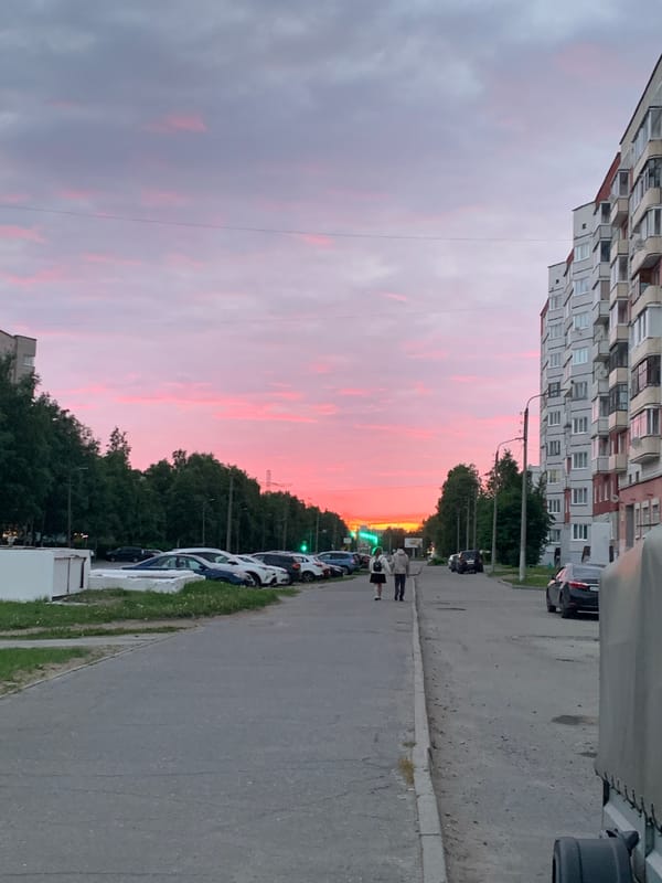 Overcast twilight documented on Severodvinsk streets during evening hours
