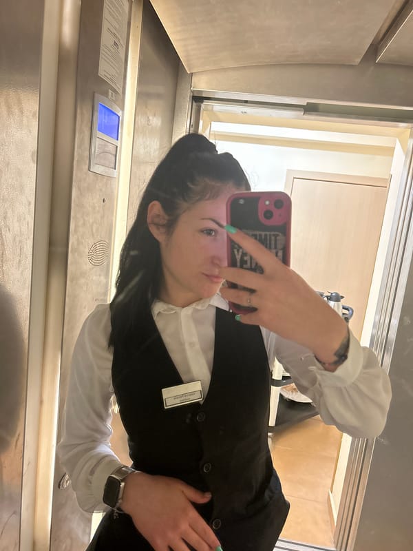 Everyday moments captured in Obrochishte: selfie, restaurant flowers
