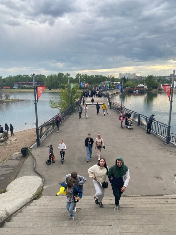 Cultural festival draws families to Irkutsk riverside park