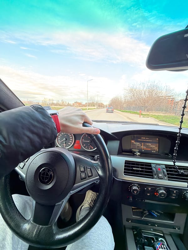 Man photographed inside car in early morning Plovdiv