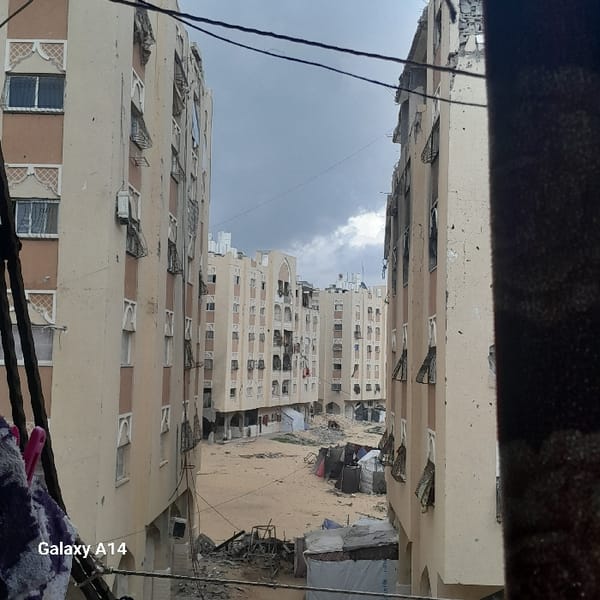 Witnesses document extensive building damage across Khan Yunis