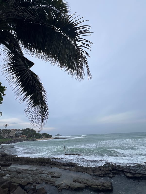 Rough seas documented along Sri Lankan coast near Goviyapana