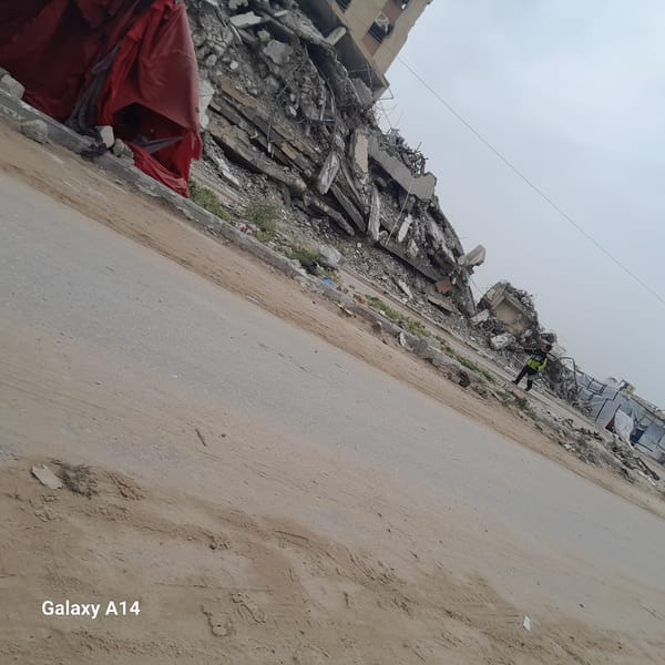 Damaged buildings and street activity documented in Khan Yunis