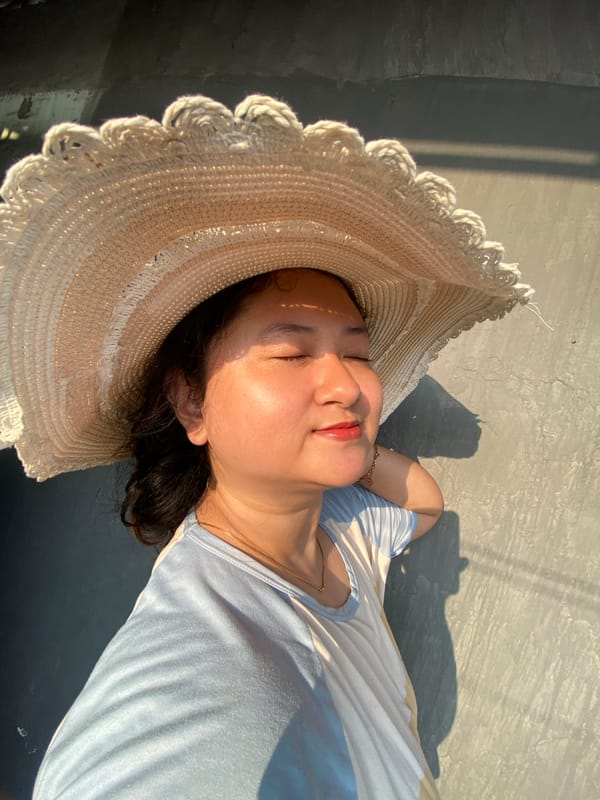 Rooftop selfies and bike rides on a sunny Gelam morning