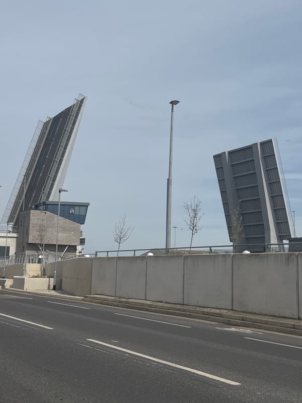 Drawbridge Opens for Marine Traffic in Gorleston-on-Sea