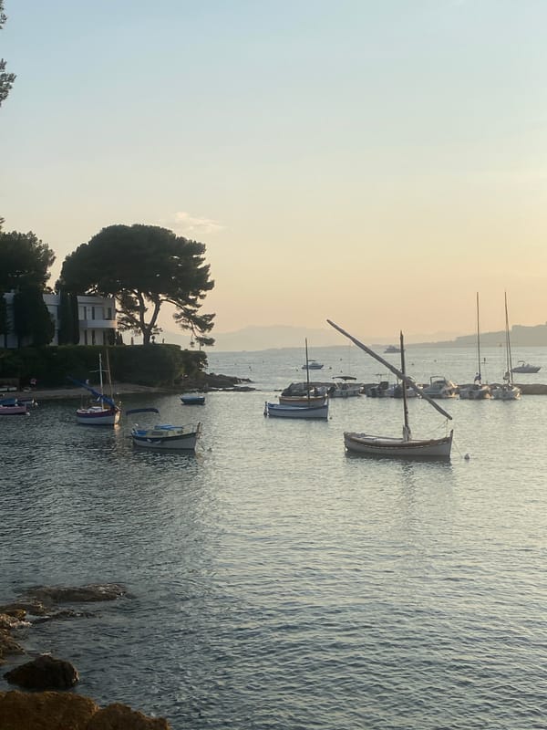 Golden hour ride through Cap d'Antibes harbor and villa streets