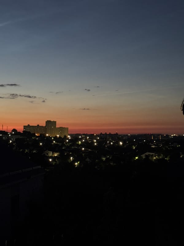 Dusk settles over Novaya Usman' in three quick takes