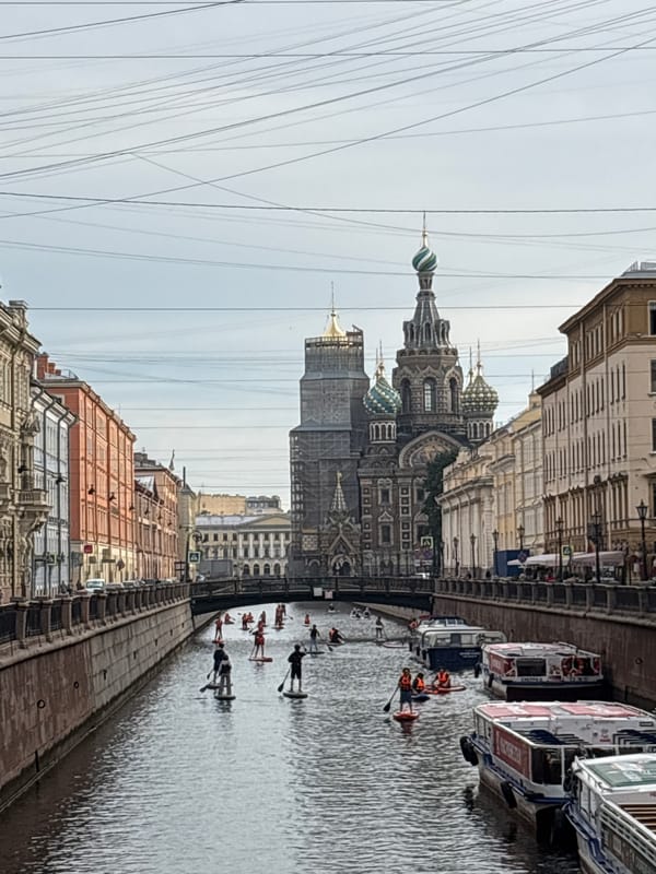 Strolling the canals and landmarks of central Saint Petersburg