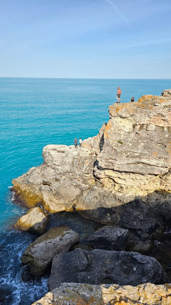 Natural coastal arch formation documented by witness