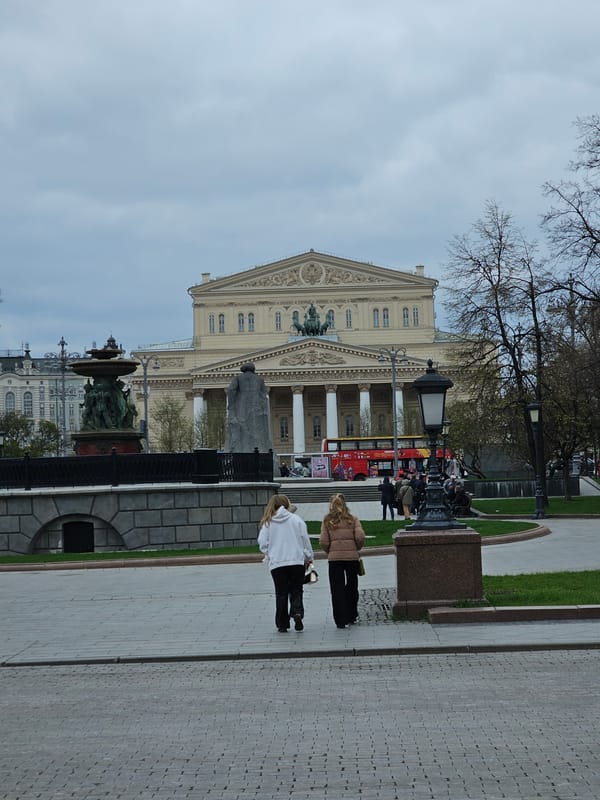 Morning activity around Moscow's Bolshoi Theatre captured by witness