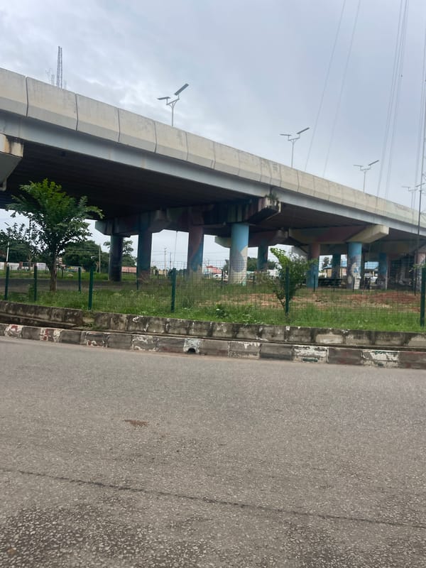 Morning street scenes documented across Jos, Nigeria