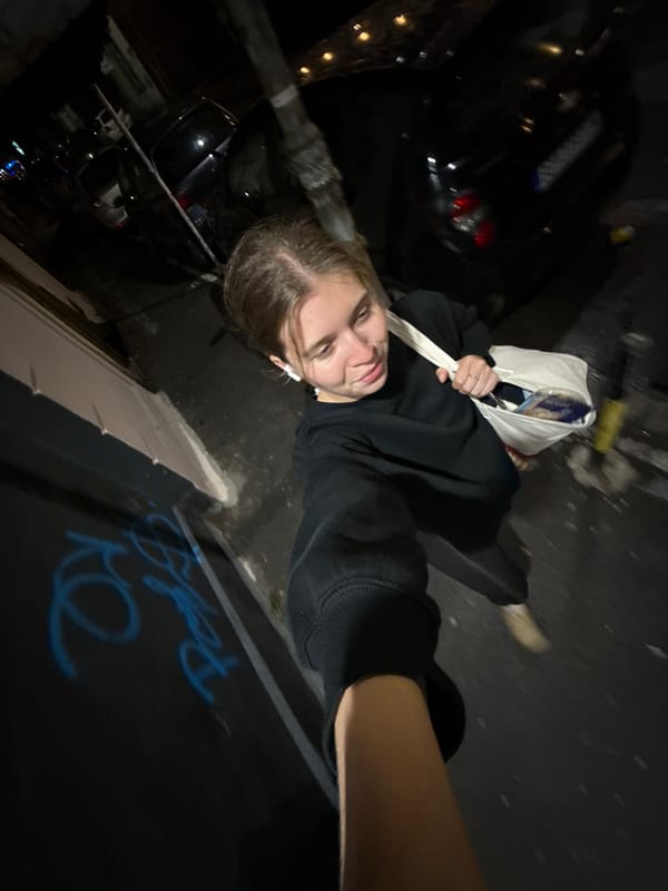 Night photography session captures Belgrade street scenes
