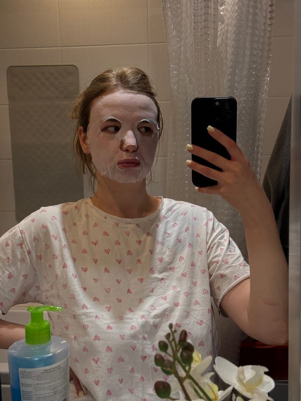 Person takes selfie while wearing facial mask in Vladimir